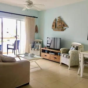 Apartment It's Better On The Beach @cadaquescaribe, Bayahibe